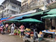 งานเทศกิจนครแม่สอด ออกตรวจความเรียบร้อยและจัดระเบียบตลาดเทศบาลนครแม่สอด 18 ก.ย.2566