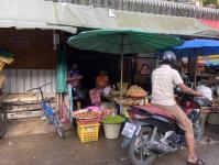 งานเทศกิจนครแม่สอด ออกตรวจความเรียบร้อยและจัดระเบียบตลาดเทศบาลนครแม่สอด 18 ก.ย.2566