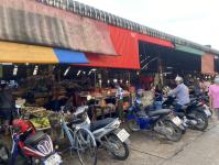 งานเทศกิจนครแม่สอด ออกตรวจความเรียบร้อยและจัดระเบียบตลาดเทศบาลนครแม่สอด 18 ก.ย.2566