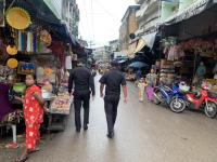 งานเทศกิจนครแม่สอด ออกตรวจความเรียบร้อยและจัดระเบียบตลาดเทศบาลนครแม่สอด 19 ก.ย.2566