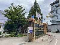 ดับเพลิงแม่สอด ออกตัดต้นไม้ภายในโรงเรียนเทศบาลวัดชุมพลคีรี