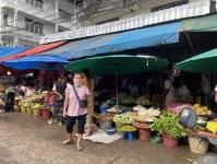 งานเทศกิจนครแม่สอด ออกตรวจความเรียบร้อยและจัดระเบียบตลาดเทศบาลนครแม่สอด 21 ก.ย.2566