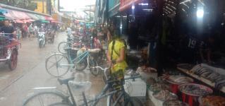 งานเทศกิจนครแม่สอด ออกตรวจความเรียบร้อยและจัดระเบียบตลาดเทศบาลนครแม่สอด 28-29 ก.ย.2566