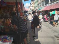 งานเทศกิจนครแม่สอด ออกตรวจความเรียบร้อยและจัดระเบียบตลาดเทศบาลนครแม่สอด 3 ต.ค..2566