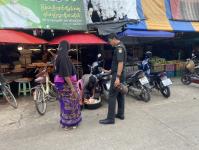 งานเทศกิจนครแม่สอด ออกตรวจความเรียบร้อยและจัดระเบียบตลาดเทศบาลนครแม่สอด 3 ต.ค..2566