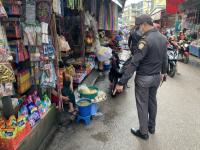 งานเทศกิจนครแม่สอด ออกตรวจความเรียบร้อยและจัดระเบียบตลาดเทศบาลนครแม่สอด 5 ต.ค..2566