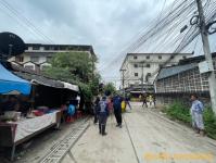 ดับเพลิงแม่สอด ออกตัดต้นไม้สี่แยกร้านขายปลา(ตลาดพาเจริญ)