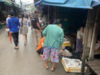 งานเทศกิจนครแม่สอด ออกตรวจความเรียบร้อยและจัดระเบียบตลาดเทศบาลนครแม่สอด 11 ต.ค..2566