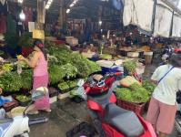 งานเทศกิจนครแม่สอด ออกตรวจความเรียบร้อยและจัดระเบียบตลาดเทศบาลนครแม่สอด 14-15 ต.ค..2566