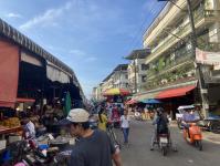 งานเทศกิจนครแม่สอด ออกตรวจความเรียบร้อยและจัดระเบียบตลาดเทศบาลนครแม่สอด 14-15 ต.ค..2566