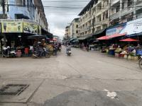 เจ้าหน้าที่เทศกิจ ออกตรวจความเรียบร้อยและจัดระเบียบตลาดเทศบาลนครแม่สอด 16 ต.ค..2566