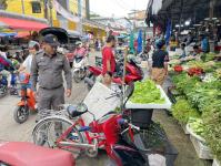 เจ้าหน้าที่เทศกิจ ออกตรวจความเรียบร้อยและจัดระเบียบตลาดเทศบาลนครแม่สอด 17 ต.ค.2566