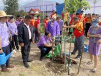 เทศบาลนครแม่สอดจัดกิจกรรมจัดกิจกรรมปลูกต้นไม้บริเวณโรงเรียนกีฬาเทศบาลนครแม่สอดและโรงเรียนเทศบาลเฉลิมพระเกียรติสมเด็จพระเทพรัตนราชสุดา ฯ สยามบรมราชกุมารี