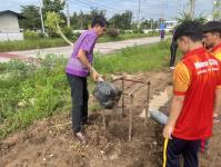 เทศบาลนครแม่สอดจัดกิจกรรมจัดกิจกรรมปลูกต้นไม้บริเวณโรงเรียนกีฬาเทศบาลนครแม่สอดและโรงเรียนเทศบาลเฉลิมพระเกียรติสมเด็จพระเทพรัตนราชสุดา ฯ สยามบรมราชกุมารี