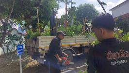 ดับเพลิงแม่สอด ออกตัดต้นไม้ภายในสำนักงานสรรพสามิตพื้นที่ตาก สาขาแม่สอด