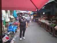 เจ้าหน้าที่เทศกิจ ออกตรวจความเรียบร้อยและจัดระเบียบตลาดเทศบาลนครแม่สอด 18 ต.ค.2566