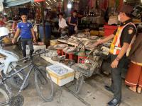 เจ้าหน้าที่เทศกิจ ออกตรวจความเรียบร้อยและจัดระเบียบตลาดเทศบาลนครแม่สอด 19 ต.ค.2566