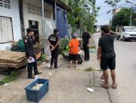 เทศกิจแม่สอด ออกตรวจสอบเรื่องความสะอาดหน้าห้องเช่า บริเวณถนนทางไปตลาดพาเจริญ