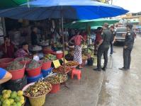 เจ้าหน้าที่เทศกิจ ออกตรวจความเรียบร้อยและจัดระเบียบตลาดเทศบาลนครแม่สอด 26 ต.ค.2566