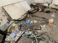 เทศกิจแม่สอด ออกตรวจสอบเหตุโจรขโมยสายไฟฟ้า ภายในโลตัสเล็กแม่สอด ร่วมตำรวจ สภ.แม่สอด