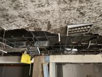 เทศกิจแม่สอด ออกตรวจสอบเหตุโจรขโมยสายไฟฟ้า ภายในโลตัสเล็กแม่สอด ร่วมตำรวจ สภ.แม่สอด