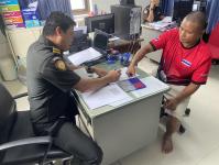 เจ้าหน้าที่เทศกิจ ออกตรวจความเรียบร้อยและจัดระเบียบตลาดเทศบาลนครแม่สอด 31 ต.ค.2566