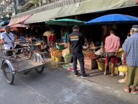 เจ้าหน้าที่เทศกิจ ออกตรวจความเรียบร้อยและจัดระเบียบตลาดเทศบาลนครแม่สอด 10 พ.ย.2566