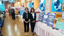 เทศบาลนครแม่สอด ร่วมจัดนิทรรศการเกี่ยวกับการดำเนินงานด้านเด็กและเยาวชนในพื้นที่ระดับอำเภอแม่สอด ในงานตลาดสุขภาวะเยาวชนโครงการการป้องกันและการแก้ไขปัญหาการตั้งครรภ์ก่อนวัยอันควรในวัยรุ่น