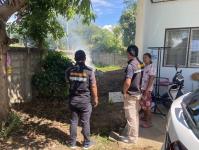 เทศกิจแม่สอด ออกตรวจสอบกรณีเหตุร้องเรียนการเผาหญ้าแห้ง ภายในวิทยาลัยชุมชนแม่สอด