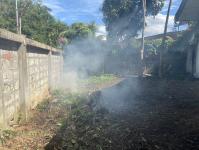 เทศกิจแม่สอด ออกตรวจสอบกรณีเหตุร้องเรียนการเผาหญ้าแห้ง ภายในวิทยาลัยชุมชนแม่สอด