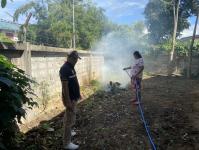 เทศกิจแม่สอด ออกตรวจสอบกรณีเหตุร้องเรียนการเผาหญ้าแห้ง ภายในวิทยาลัยชุมชนแม่สอด