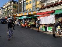 เจ้าหน้าที่เทศกิจ ออกตรวจความเรียบร้อยและจัดระเบียบตลาดเทศบาลนครแม่สอด 16 พ.ย.2566