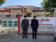 เจ้าหน้าที่เทศกิจ ออกตรวจตามมาตรการรักษาความปลอดภัยในโรงเรียน เขตเทศบาลนครแม่สอด 20/11/2566