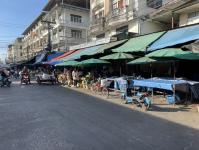 เจ้าหน้าที่เทศกิจ ออกตรวจความเรียบร้อยและจัดระเบียบตลาดเทศบาลนครแม่สอด 20 พ.ย.2566