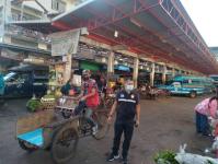 เจ้าหน้าที่เทศกิจ ออกตรวจความเรียบร้อยและจัดระเบียบตลาดเทศบาลนครแม่สอด 22 พ.ย.2566