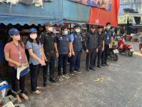 เทศกิจแม่สอด ร่วมเจ้าหน้าที่สำนักงานสาขาชั่งตวงวัด กรมการค้าภายใน กระทรวงพาณิชย์ ออกตรวจยึดตราชั่งที่ไม่ได้มาตรฐาน ตลาดพาเจริญ