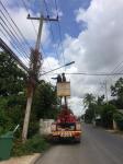 งานไฟฟ้าฯ ได้ออกปฏิบัติหน้าที่ซ่อมแซมไฟฟ้าส่องสว่างถนนสาธารณะในเขตชุมชนต่าง ๆ