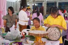 กองการศึกษาเทศบาลนครแม่สอด จัดการแข่งขันประกวดกระทง ประเภทสวยงาม โครงการจัดงานประเพณีลอยกระทง ประจำปีงบประมาณ พ.ศ. 2567