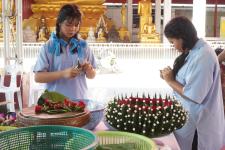 กองการศึกษาเทศบาลนครแม่สอด จัดการแข่งขันประกวดกระทง ประเภทสวยงาม โครงการจัดงานประเพณีลอยกระทง ประจำปีงบประมาณ พ.ศ. 2567