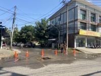 เทศกิจแม่สอด ออกอำนวยความสะดวก กรณีดับเพลิงฉีดล้างถนนเส้นโรงเรียนเทศบาลวัดชุมพลคีรี/ถนนเส้นเทศบาล