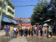 เทศกิจแม่สอด ออกอำนวยความสะดวก กรณีดับเพลิงฉีดล้างถนนเส้นโรงเรียนเทศบาลวัดชุมพลคีรี/ถนนเส้นเทศบาล