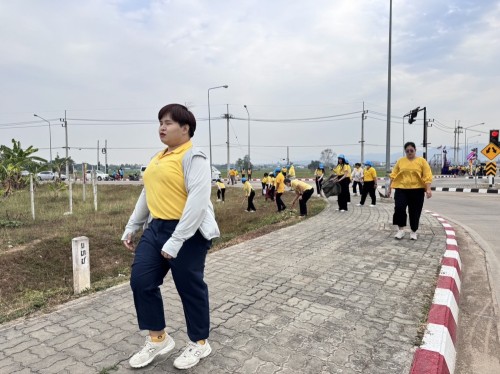 กองการศึกษาร่วมกิจกรรมจิตรอาสาปรับภูมิทัศน์ถนนทางหลวงชนบท 3050