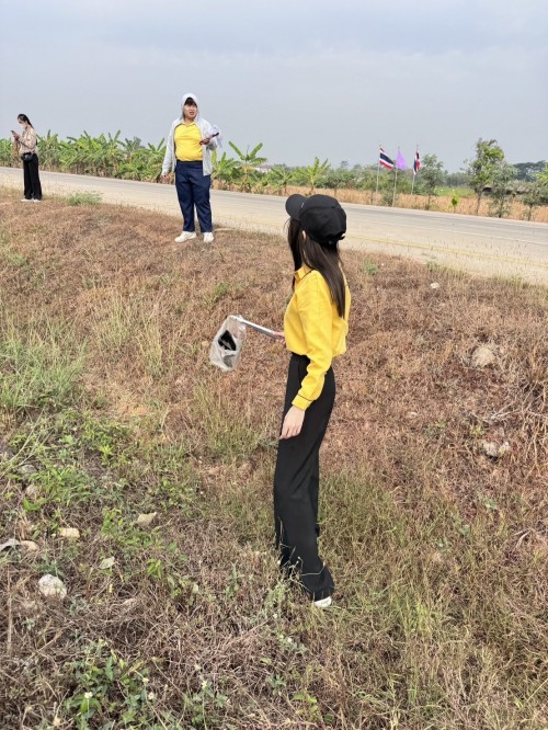 กองการศึกษาร่วมกิจกรรมจิตรอาสาปรับภูมิทัศน์ถนนทางหลวงชนบท 3050