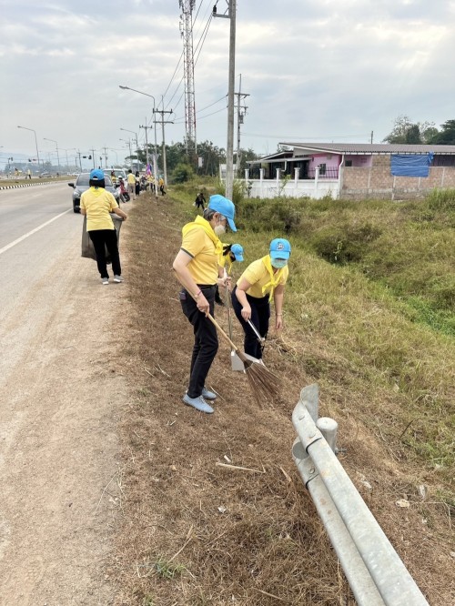 กองยุทธศาสตร์และงบประมาณ เข้าร่วมกิจกรรมจิตอาสาปรับภูมิทัศน์เส้นทางเสด็จฯ ถนนทางหลวงชนบท 3050