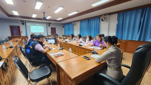 กองยุทธศาสตร์และงบประมาณเข้าร่วมประชุมชี้แจงการจัดเก็บข้อมูลคุณภาพชีวิตของผู้เสพยาเสพติด ในระบบข้อมูลการบำบัดรักษา และฟื้นฟูผู้ติดยาเสพติดของประเทศ (บสต.)