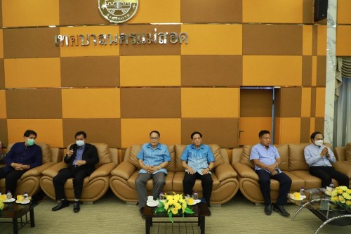 ประชุมคณะกรรมการชุมชน ทั้ง 20 ชุมชน ในเขตเทศบาลนครแม่สอด เพื่อสร้างปฏิสัมพันธ์อันดี ระหว่างเทศบาลนครแม่สอด และคณะกรรมการชุมชน ทั้ง 20 ชุมชน