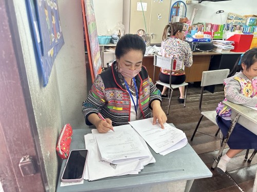 คณะกรรมการตรวจเยี่ยมสนามสอบการประเมินความสามารถด้านการอ่านของผู้เรียน (RT) ชั้นประถมศึกษาปีที่ 1 ปีการศึกษา 2566 ของนักเรียนในสังกัดเทศบาลนครแม่สอด