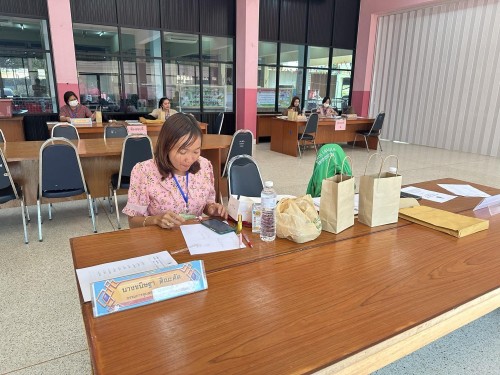 คณะกรรมการตรวจเยี่ยมสนามสอบการประเมินความสามารถด้านการอ่านของผู้เรียน (RT) ชั้นประถมศึกษาปีที่ 1 ปีการศึกษา 2566 ของนักเรียนในสังกัดเทศบาลนครแม่สอด