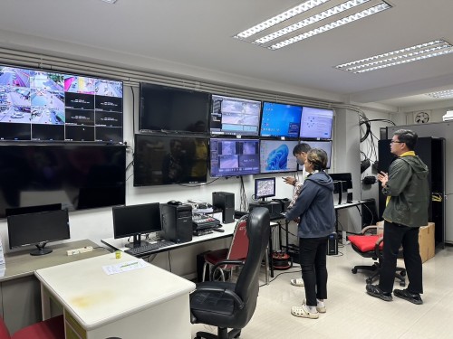 เจ้าหน้าที่กองยุทธศาสตร์และงบประมาณ ดำเนินการตามคำร้องขอติดตั้ง / ซ่อมแซมเคเบิ้ลทีวี และคำขอใช้ข้อมูลจากกล้องวงจรปิด