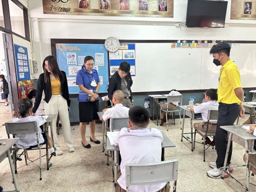 คณะกรรมการตรวจเยี่ยมสนามสอบการประเมินคุณภาพผู้เรียน (์NT) ชั้นประถมศึกษาปีที่ 3 ประจำปีการศึกษา 2566 ของนักเรียนในสังกัดเทศบาลนครแม่สอด